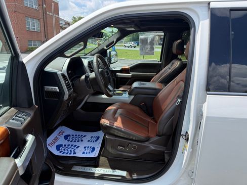 Used 2018 Ford F150 King Ranch w/ Equipment Group 601A Luxury AWD/4WD image 5