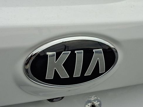 Used 2021 Kia Sorento EX FWD image 37