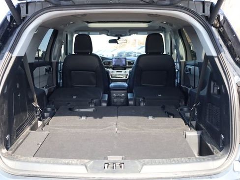 Used 2023 Ford Explorer XLT w/ Equipment Group 202A AWD/4WD image 36