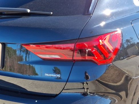 Used 2022 Audi Q3 2.0T Premium Plus image 7