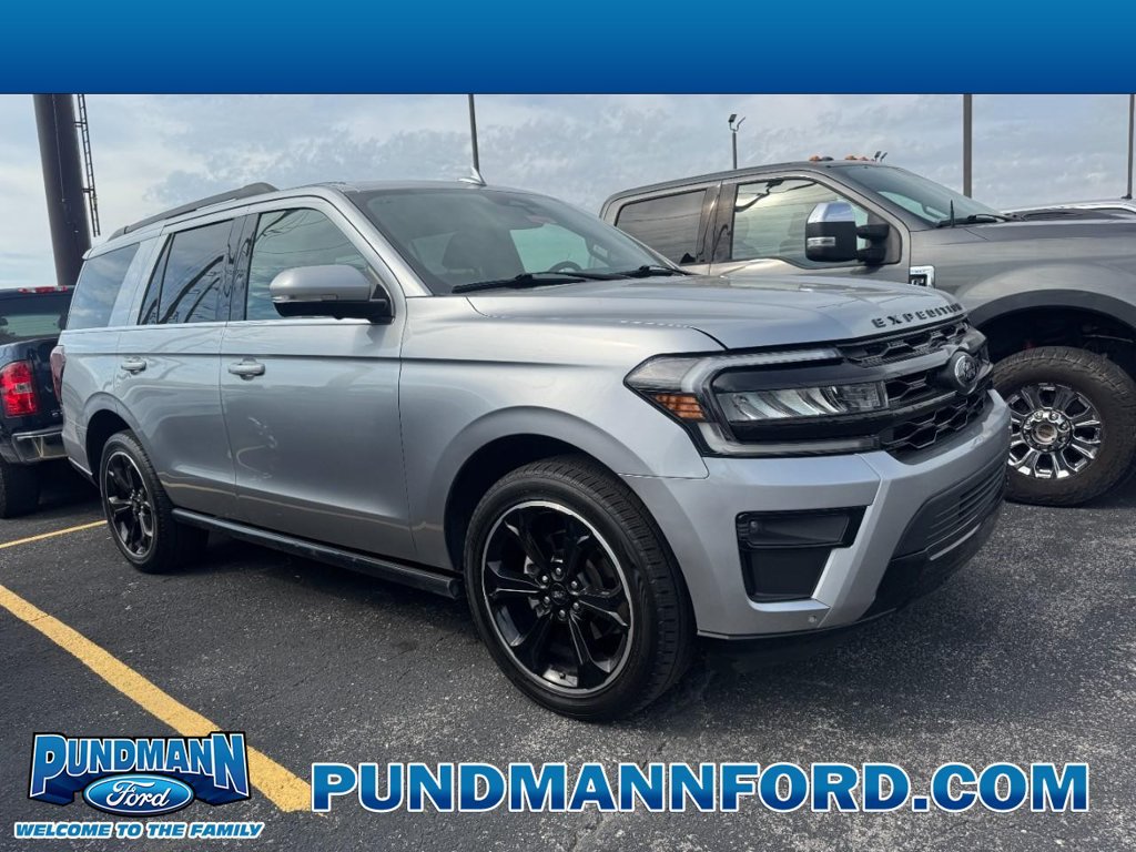Used 2024 Ford Expedition Limited AWD/4WD image 1