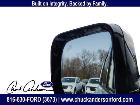 Used 2021 Land Rover Defender 110 X-Dynamic HSE image 12