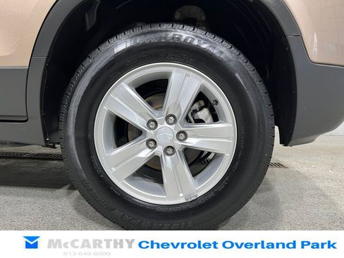 Used 2018 Chevrolet Trax LT w/ Sun & Sound Package AWD/4WD image 32
