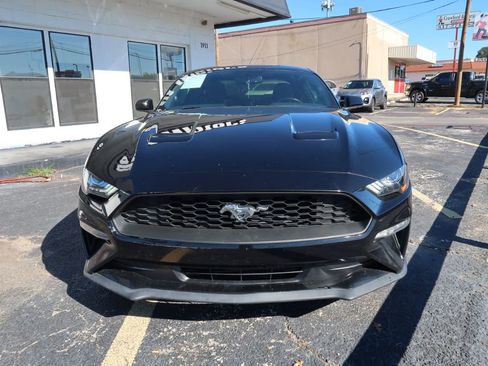Used 2018 Ford Mustang Coupe w/ Equipment Group 101A image 2