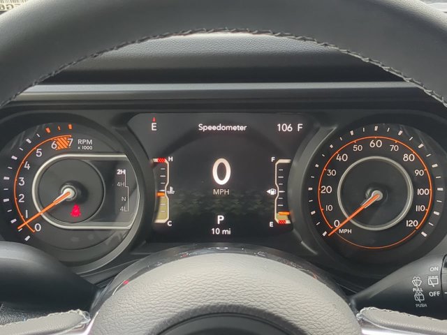 New 2026 Jeep Wrangler Unlimited Sahara AWD/4WD image 33