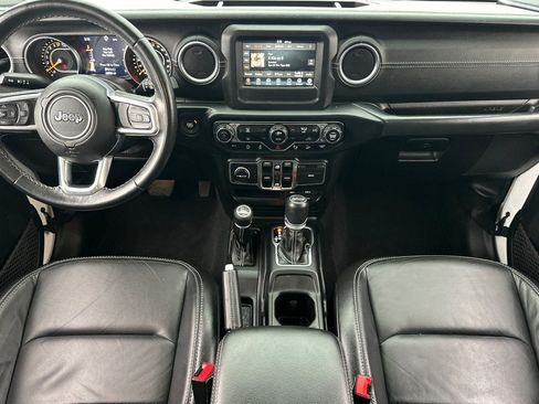 Used 2019 Jeep Wrangler Unlimited Sahara w/ Safety Group image 15