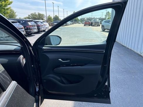 Certified 2024 Hyundai Tucson Limited image 13