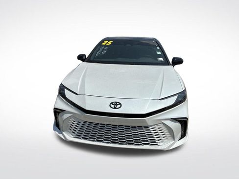 Used 2025 Toyota Camry XSE FWD image 37
