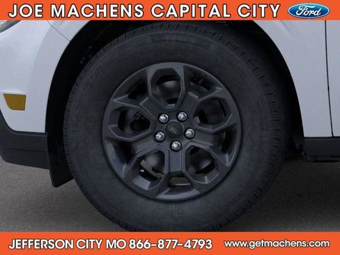 New 2026 Ford Maverick XLT image 21