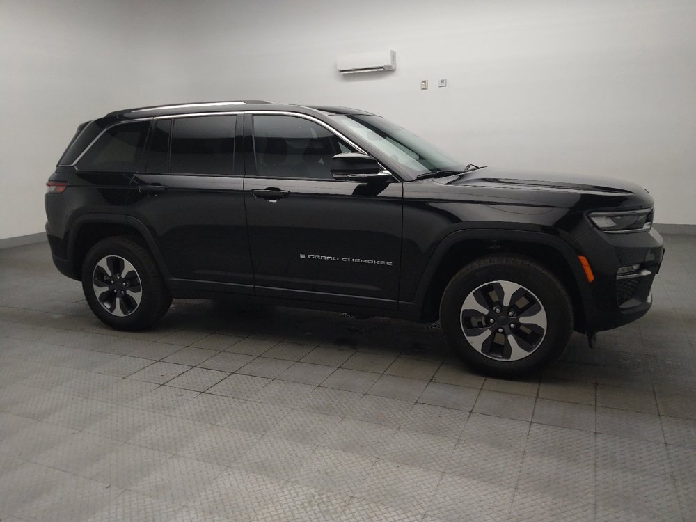 Used 2023 Jeep Grand Cherokee 4WD 4xe w/ Luxury Tech Group II image 11