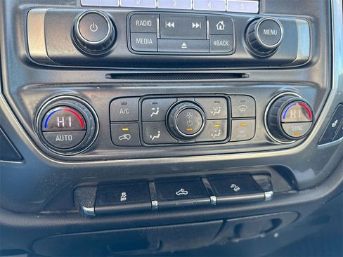 Used 2019 Chevrolet Silverado 1500 LT w/ All Star Edition image 15