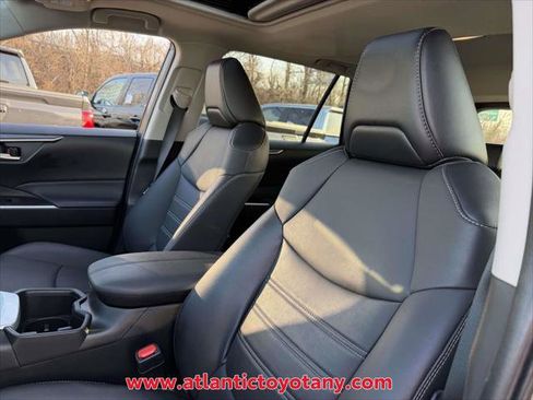 Certified 2022 Toyota RAV4 XLE Premium image 16