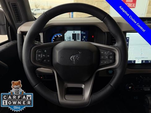 Used 2023 Ford Bronco Wildtrak image 13