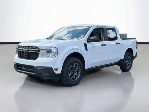 Used 2024 Ford Maverick XLT FWD image 2