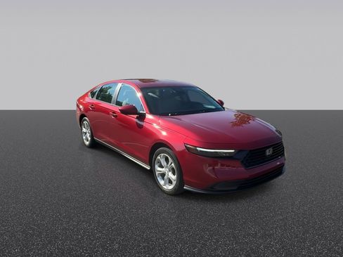 Used 2023 Honda Accord LX image 3