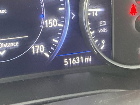 Used 2024 Buick Enclave Premium image 20