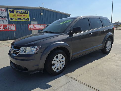 Used 2015 Dodge Journey American Value Package w/ Flexible Seating Group image 2