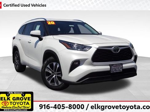 Certified 2020 Toyota Highlander XLE AWD/4WD image 1