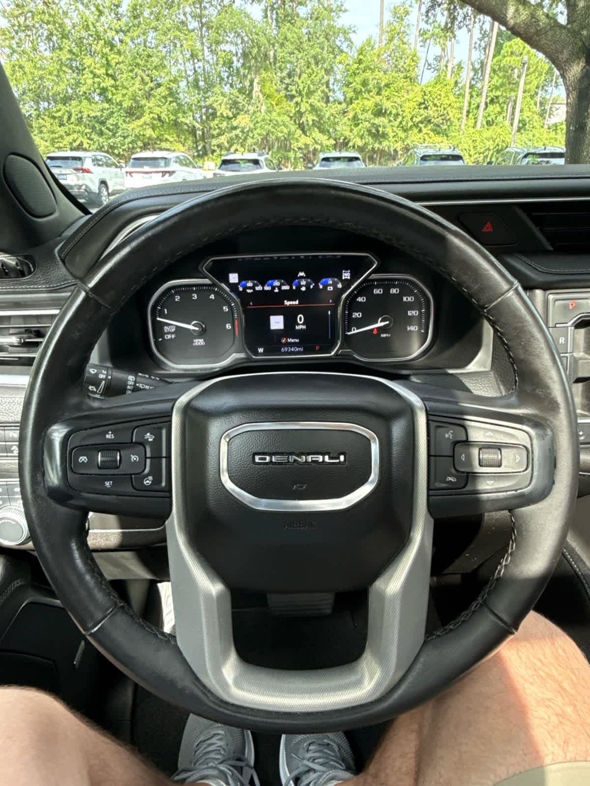 Used 2021 GMC Yukon Denali w/ Denali Premium Package AWD/4WD image 29