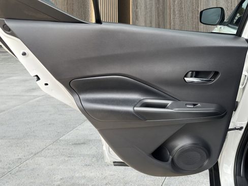 Used 2020 Nissan Kicks SR w/ SR Premium Package image 27