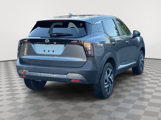Used 2025 Nissan Kicks SV FWD image 6