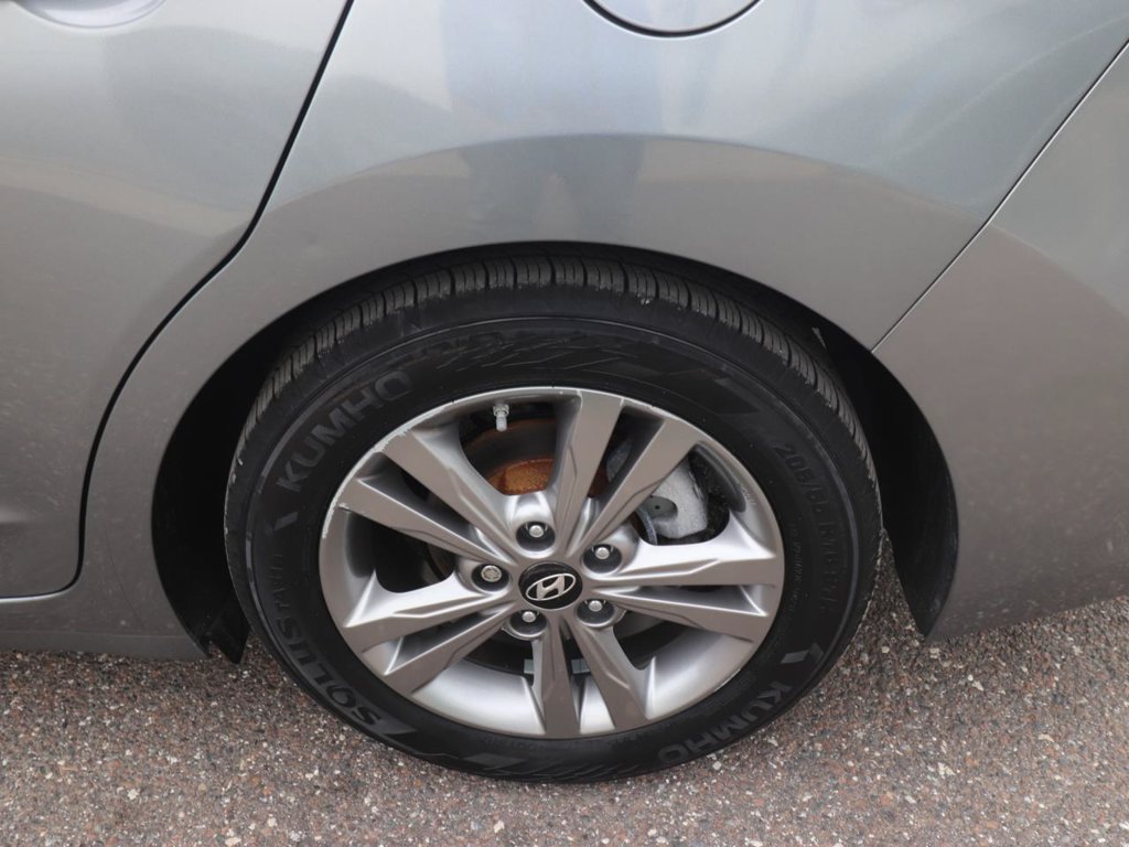 Used 2018 Hyundai Elantra Value Edition FWD image 22