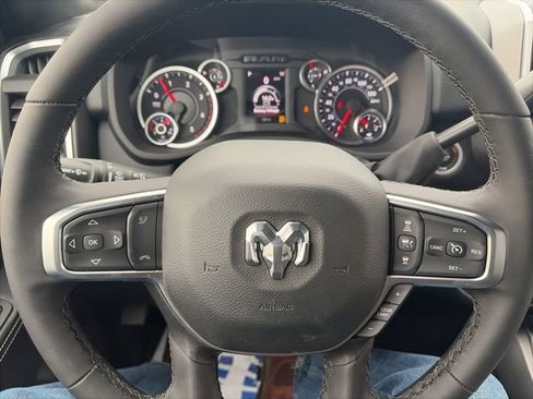 New 2026 RAM 2500 Big Horn AWD/4WD image 21