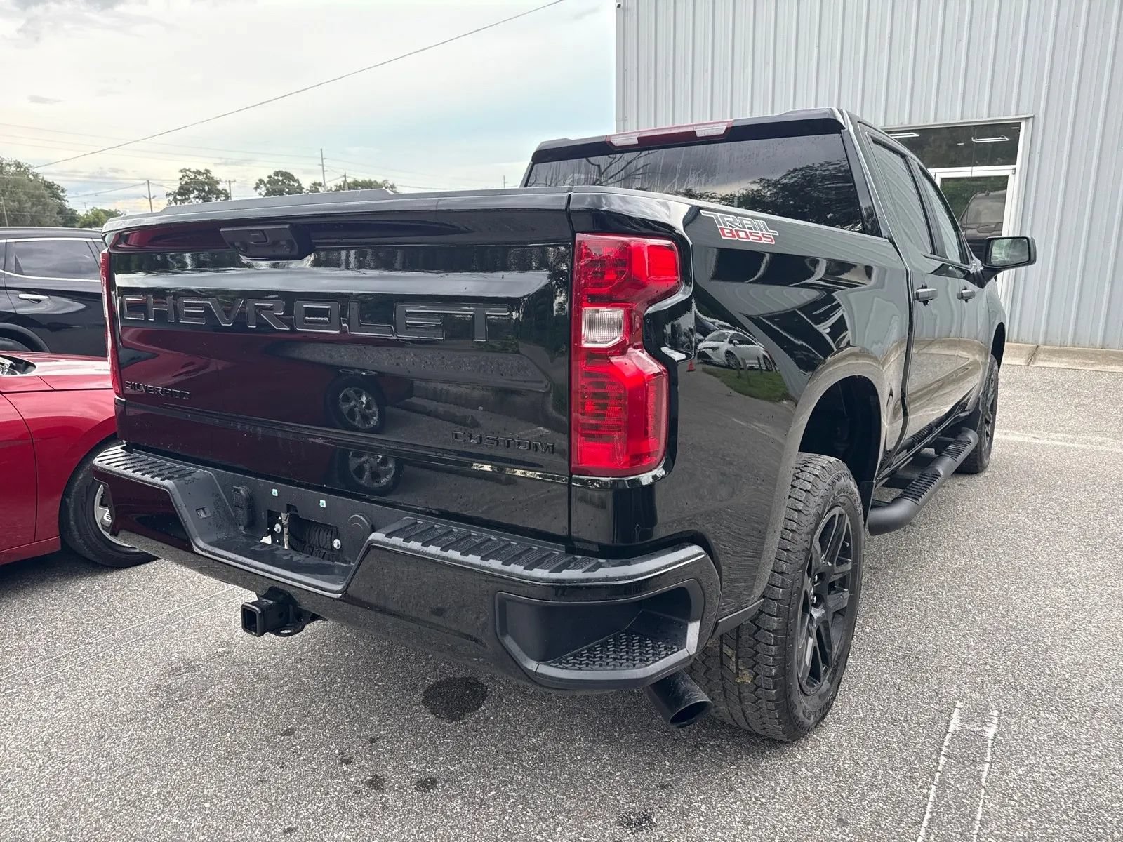 Used 2026 Chevrolet Silverado 1500 Custom Trail Boss w/ Turbomax Blackout Package AWD/4WD image 8