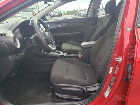 Certified 2021 Kia Forte LXS FWD image 10