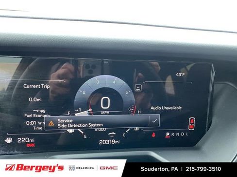 Certified 2025 GMC Acadia Elevation image 15