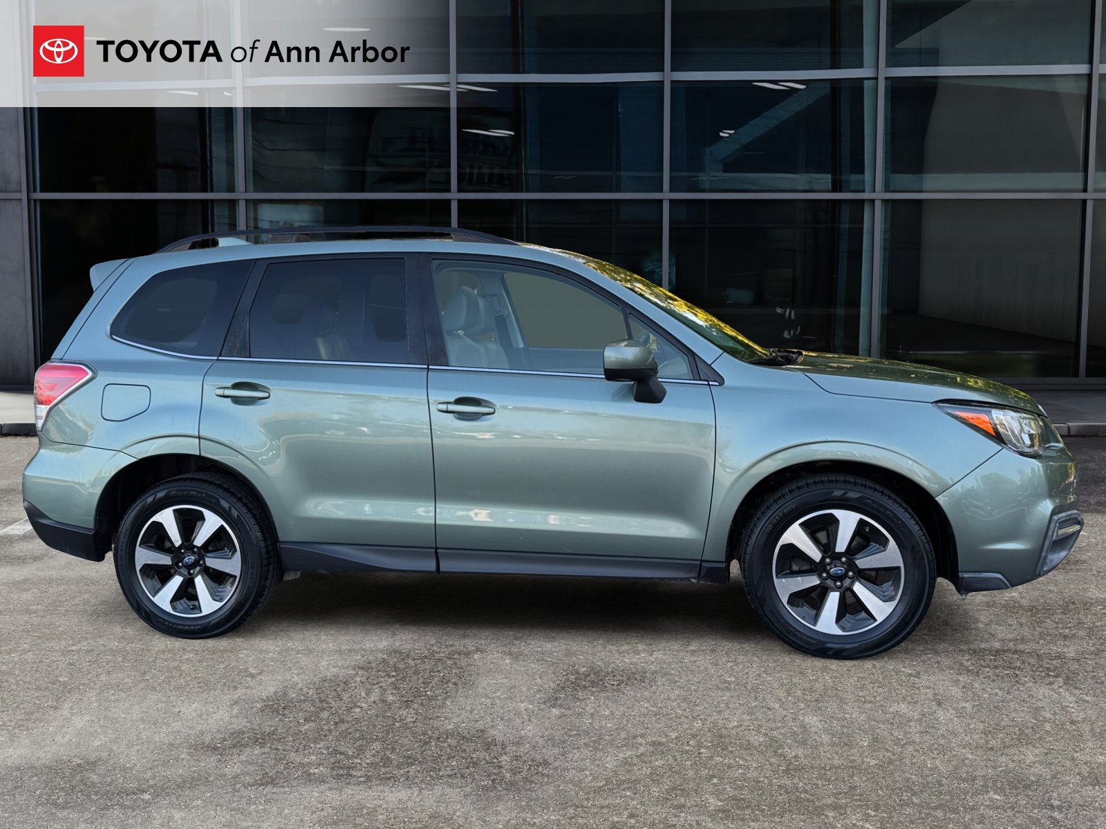 Used 2017 Subaru Forester 2.5i Limited AWD/4WD image 13