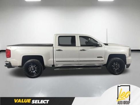 Used 2016 Chevrolet Silverado 1500 High Country w/ High Country Premium Package AWD/4WD image 7