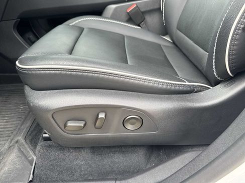 Used 2024 GMC Acadia Denali w/ Super Cruise Package AWD/4WD image 14