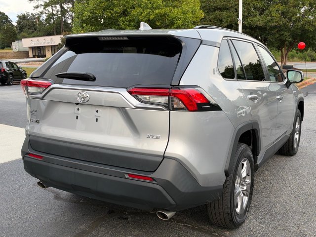 Used 2025 Toyota RAV4 XLE FWD image 3