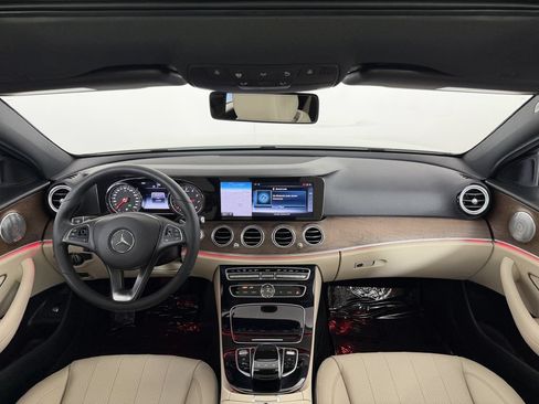 Used 2017 Mercedes-Benz E 300 4MATIC image 11