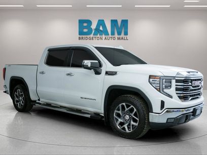 Used 2022 GMC Sierra 1500 SLT w/ SLT Premium Package