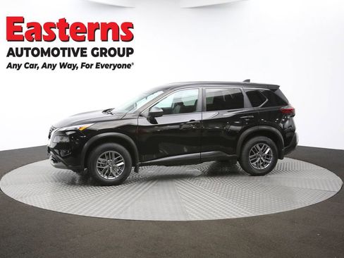 Used 2022 Nissan Rogue S image 55