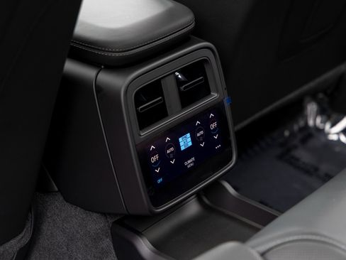 New 2025 Porsche Taycan 4S image 40