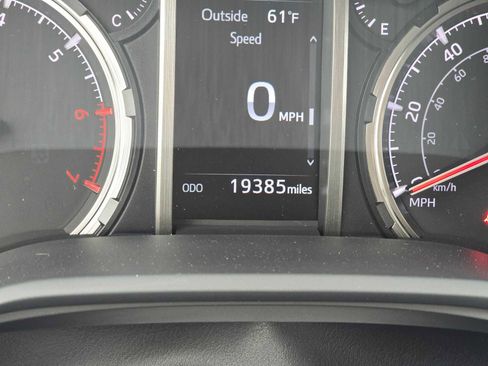 Used 2024 Toyota 4Runner TRD Off-Road Premium w/ Off Road Premium Plus Package AWD/4WD image 26