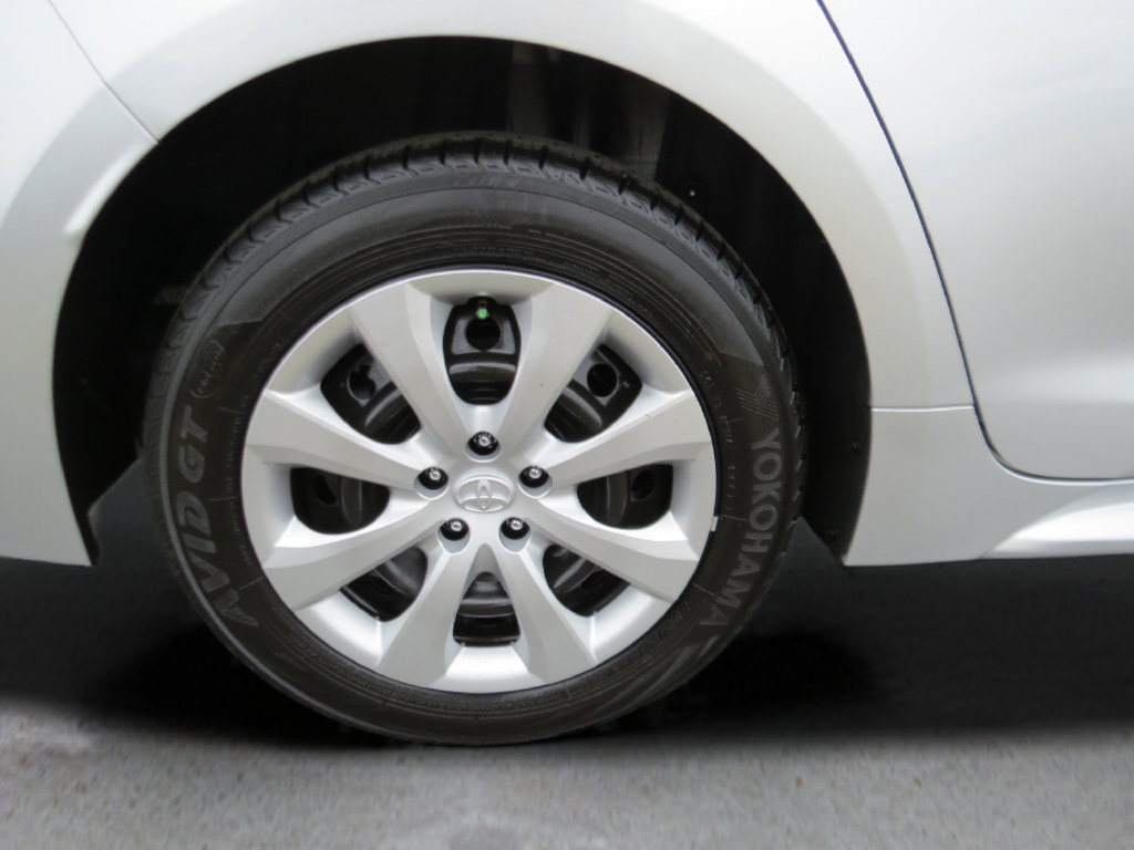 Used 2026 Toyota Corolla LE FWD image 13