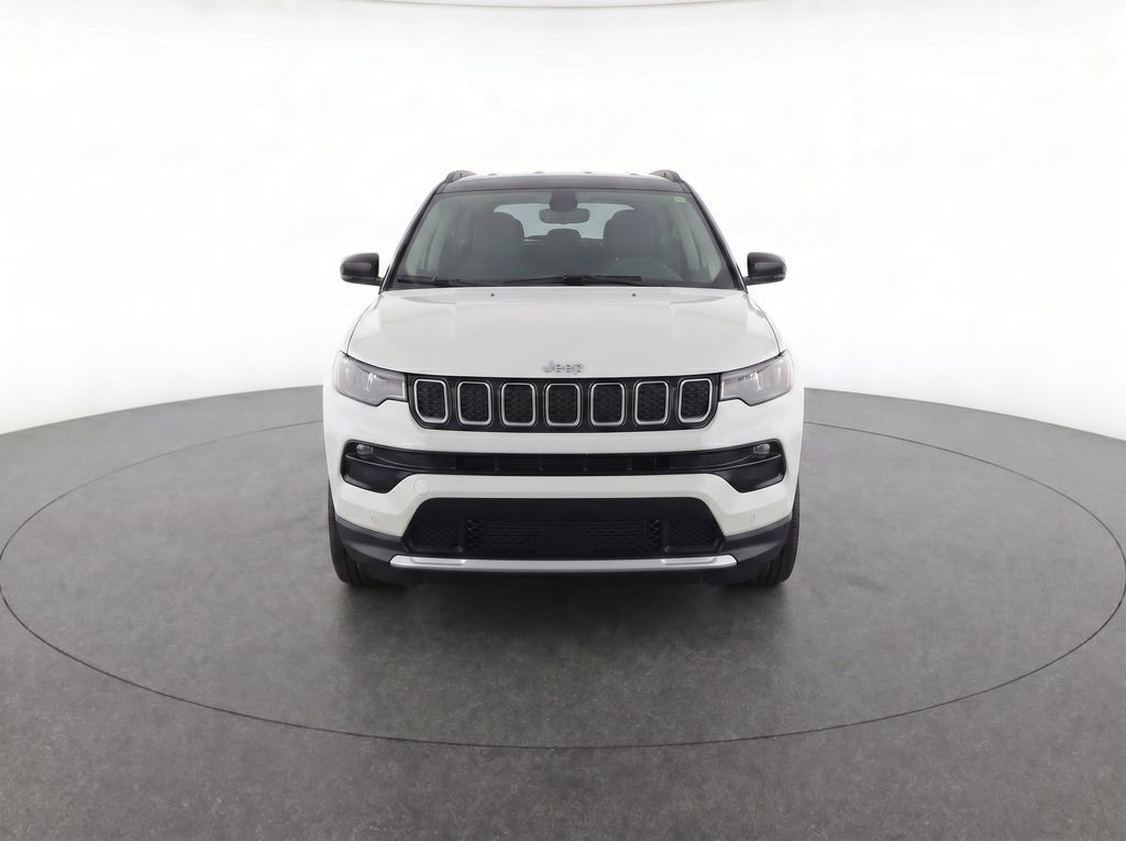 Used 2024 Jeep Compass Limited AWD/4WD image 5