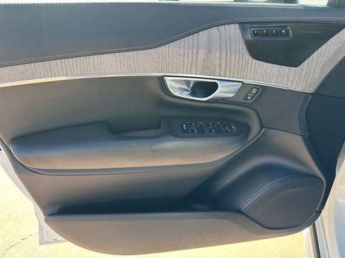 Used 2021 Volvo XC90 T6 Inscription w/ Protection Package Premier image 16