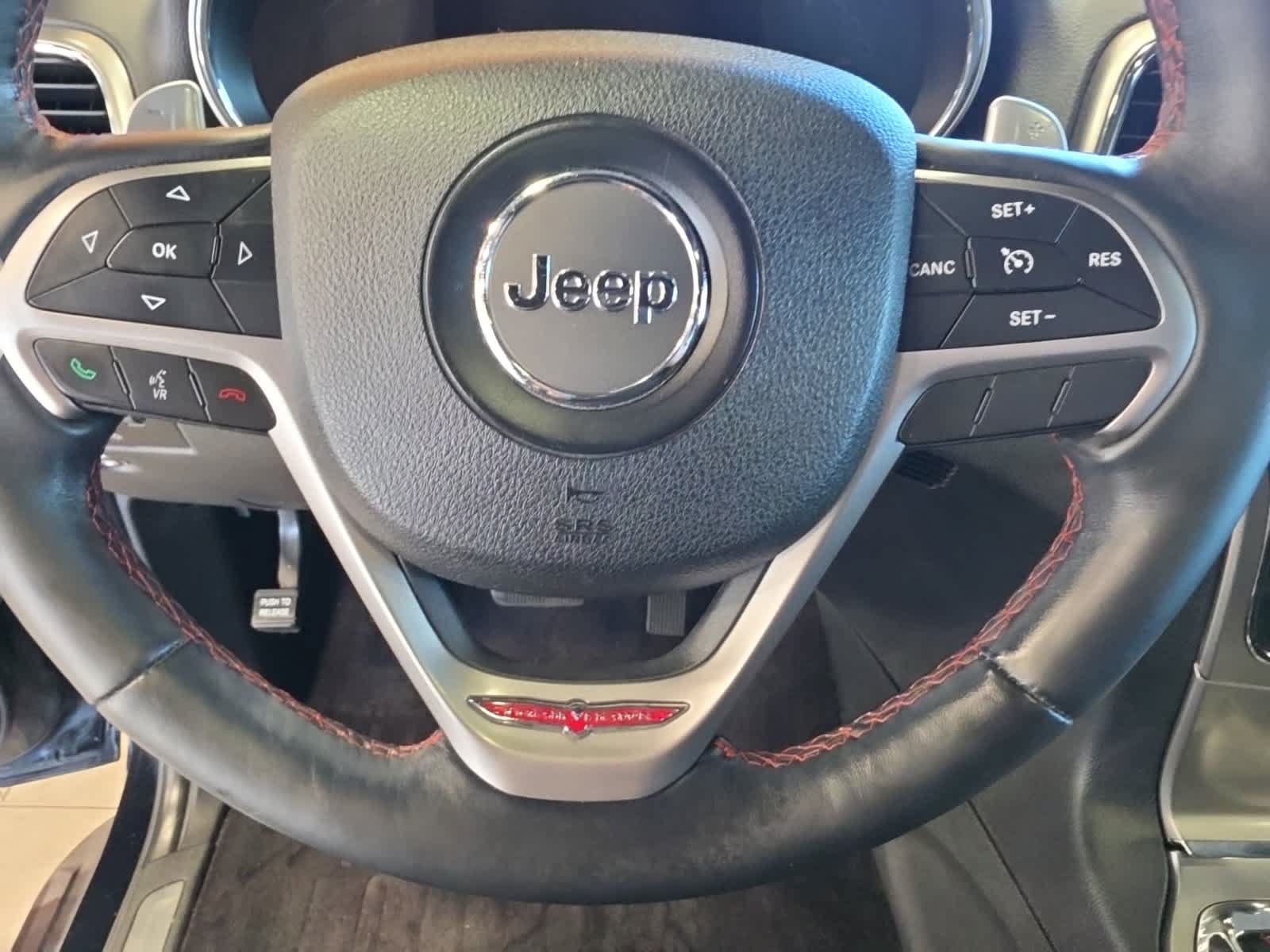 Used 2017 Jeep Grand Cherokee Trailhawk AWD/4WD image 23