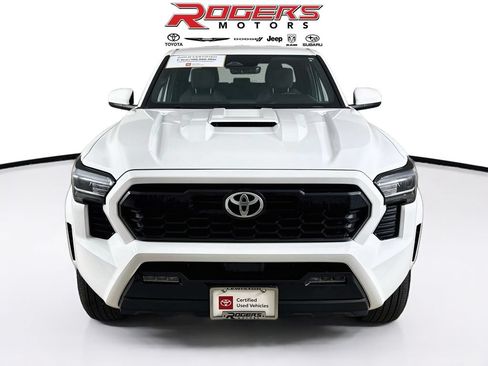 Certified 2024 Toyota Tacoma TRD Sport AWD/4WD image 7