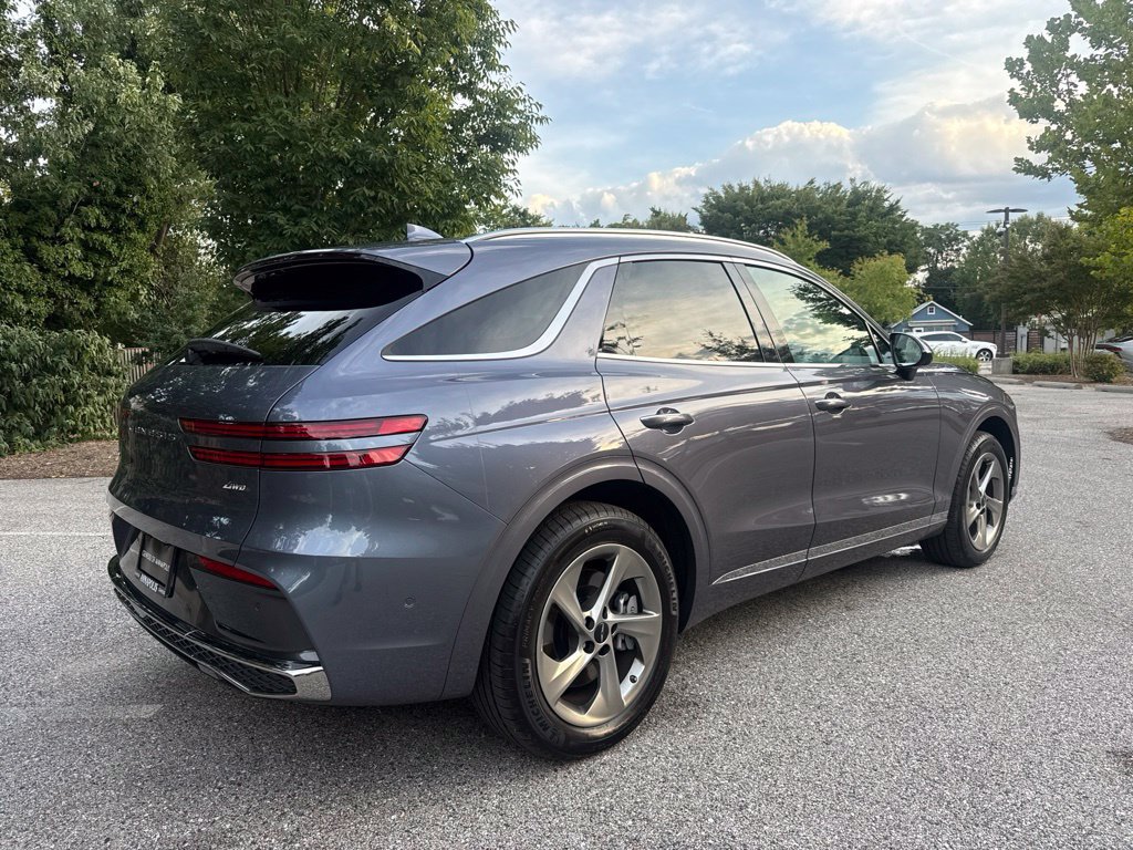 Used 2026 Genesis GV70 2.5T Advanced AWD/4WD image 10