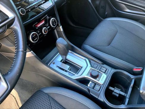 Used 2022 Subaru Forester Premium image 17