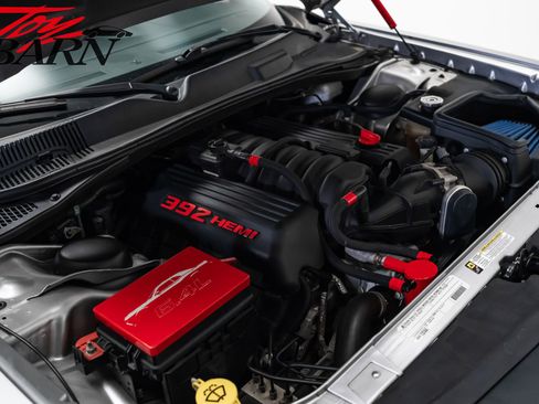 Used 2011 Dodge Challenger SRT8 image 42