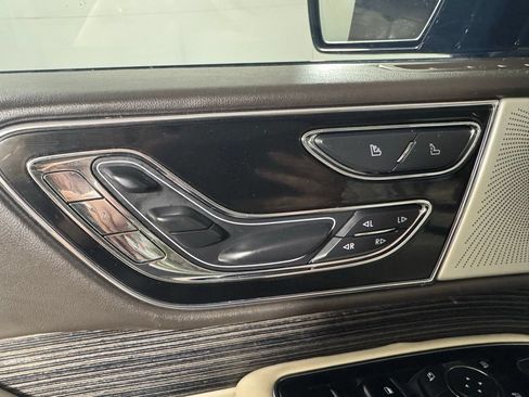 Certified 2023 Lincoln Navigator Black Label AWD/4WD image 35