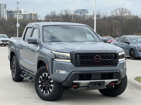 Used 2023 Nissan Frontier PRO-4X w/ Pro Convenience Package image 2