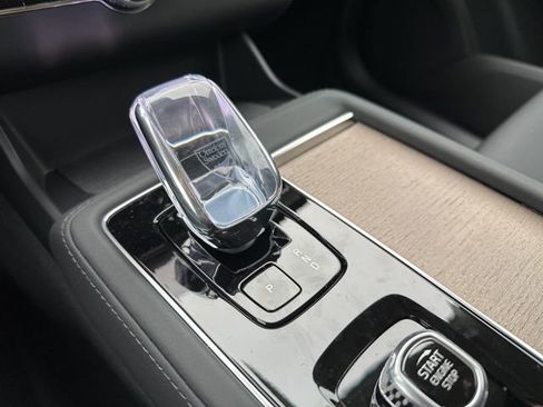 New 2026 Volvo XC90 T8 Plus w/ Protection Package Premier image 14